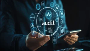 Specialist presenting outsourced internal audit findings to a UK board of directors